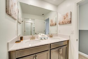 Near Disney Parks: Home w/ Pool in Davenport!