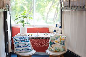 Grandma Lu Saigon - Pham Ngu Lao Str