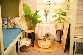 Grandma Lu Saigon - Pham Ngu Lao Str