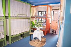 Grandma Lu Saigon - Pham Ngu Lao Str