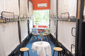 Grandma Lu Saigon - Pham Ngu Lao Str