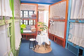 Grandma Lu Saigon - Pham Ngu Lao Str