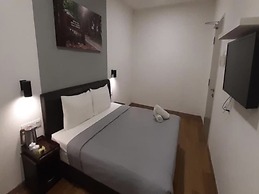 OYO 89492 Carlton Inn Bukit Ubi