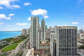 Bayfront Park King Studio with Bay View