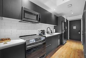 Bayfront Park King Studio with Bay View