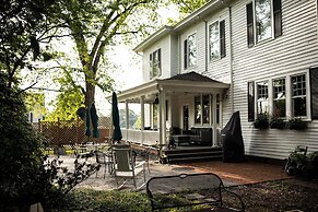 The Trott House Inn