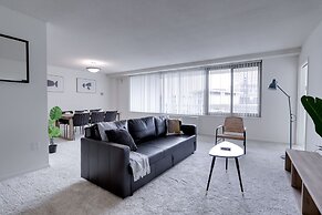 Modern & Spacious apartment Crystal City