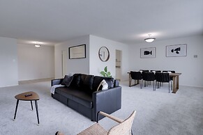 Modern & Spacious apartment Crystal City