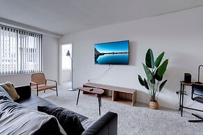 Modern & Spacious apartment Crystal City
