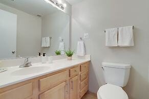 Stylish & Fantastic apt in Crystal City