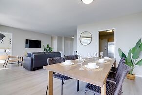 Stylish & Fantastic apt in Crystal City