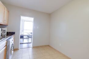 Stylish & Fantastic apt in Crystal City