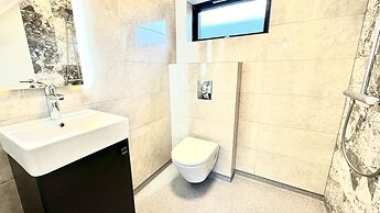 Esehytter Luxury Holiday Home near Beach