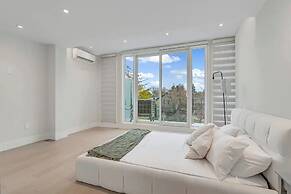 Waterfront Cove Hotel