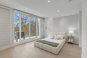 Waterfront Cove Hotel