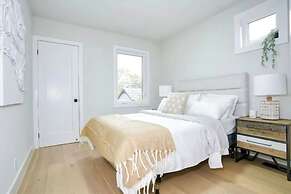 Waterfront Cove Hotel