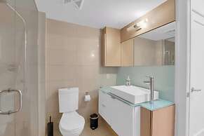 Waterfront Cove Hotel