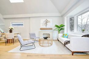 Waterfront Cove Hotel