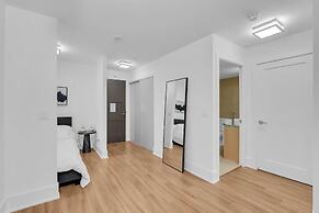 Waterfront Cove Hotel