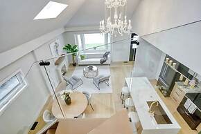 Waterfront Cove Hotel