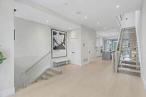 Waterfront Cove Hotel