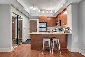 Waterfront Cove Hotel