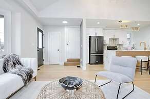 Waterfront Cove Hotel