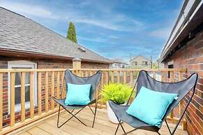 Waterfront Cove Hotel