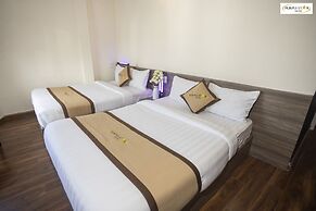 Purple Star Hotel
