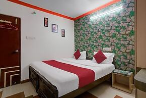 iROOMZ Hotel Silver Moon