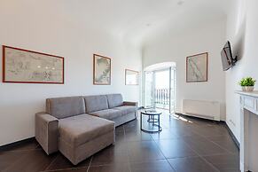 Sea View Apartment Next To Acquarium