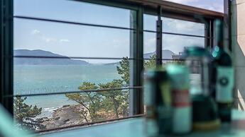 Sacheon Bichae Pension