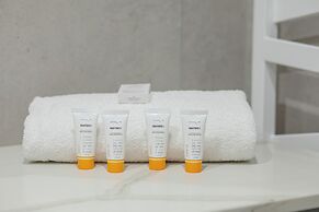 Rogowo Pearl Turquoise by Renters