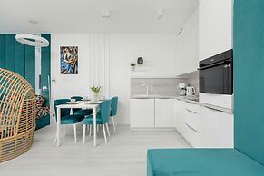 Turquoise Apartment Rogowo by Renters