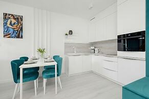 Turquoise Apartment Rogowo by Renters