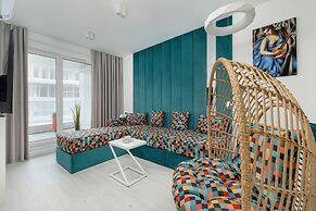 Turquoise Apartment Rogowo by Renters