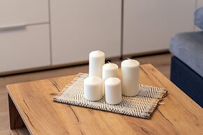 Private Garden Apartment by Renters