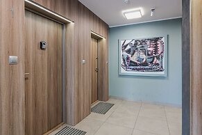 Private Garden Apartment by Renters