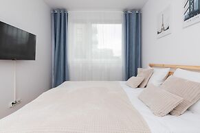 Private Garden Apartment by Renters