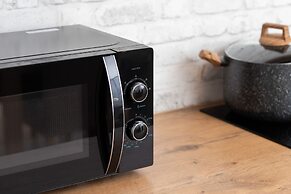 Private Garden Apartment by Renters