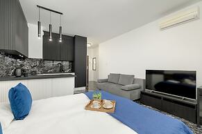 Elegant Studio in Kraków by Renters