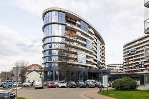 Elegant Studio in Kraków by Renters