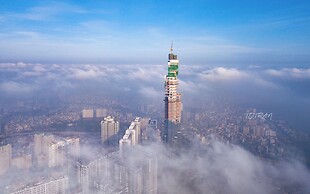Bluesky Landmark 81 Paradise Vacation