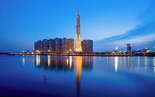 Bluesky Landmark 81 Paradise Vacation