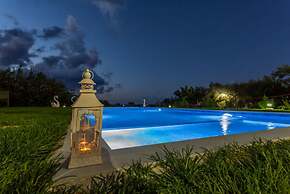 Socrate's Apartment's With Share Pool