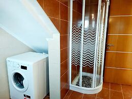 Socrate's Apartment's With Share Pool