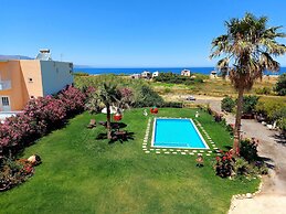 Socrate's Apartment's With Share Pool