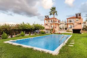 Socrate's Apartment's With Share Pool