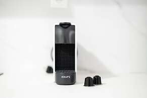 Sunlit Serenity Cozy 1bdrm Escape in Athens