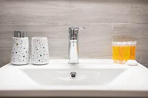 Sunlit Serenity Cozy 1bdrm Escape in Athens